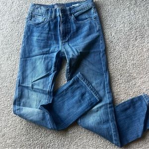 DL1961 slim jeans